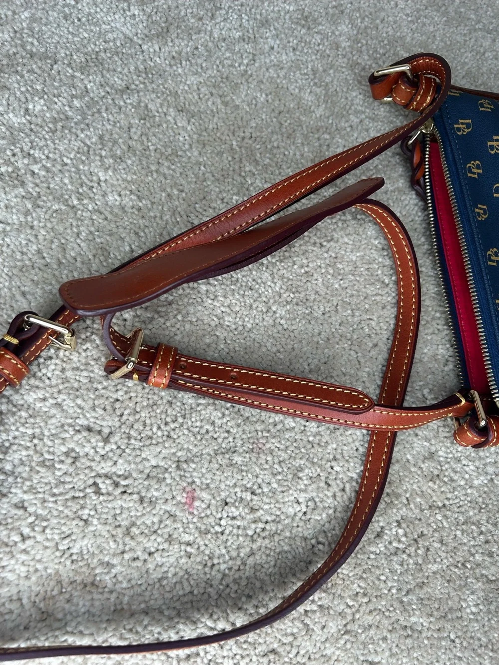 Dooney & Bourke compact dooney